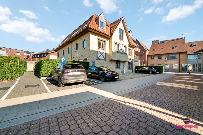 Prachtig instapklaar energiezuinig gelijkvloers appartement (2023) met tuin en 3 slaapkamers 