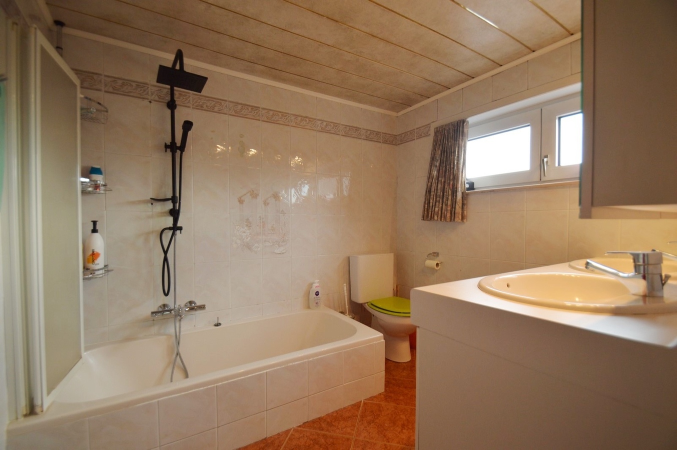 Woning met 4 slaapkamers op zeer rustige ligging - Heist 