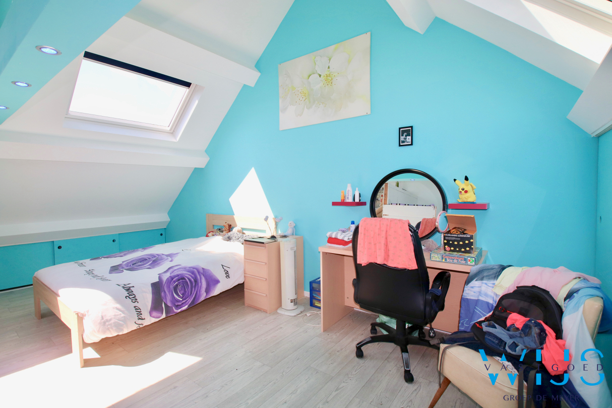 Tof woonhuis op een leuk perceel te MERELBEKE ! 