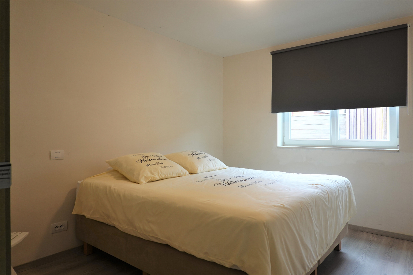 Recent nieuwbouwappartement met tuin te Zedelgem 