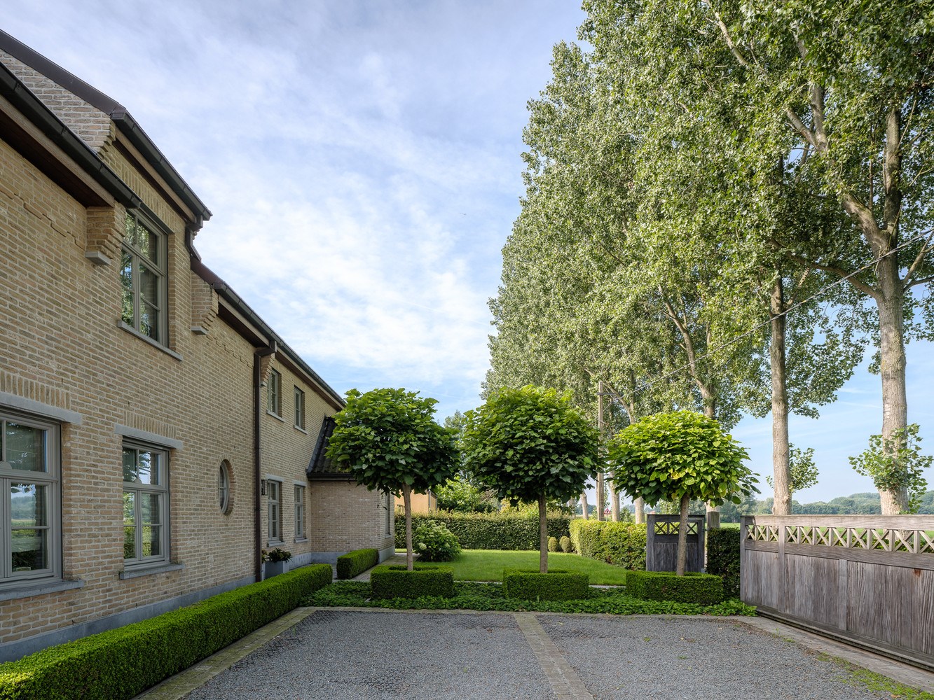 Landelijke luxueuze woning in Wachtebeke. 