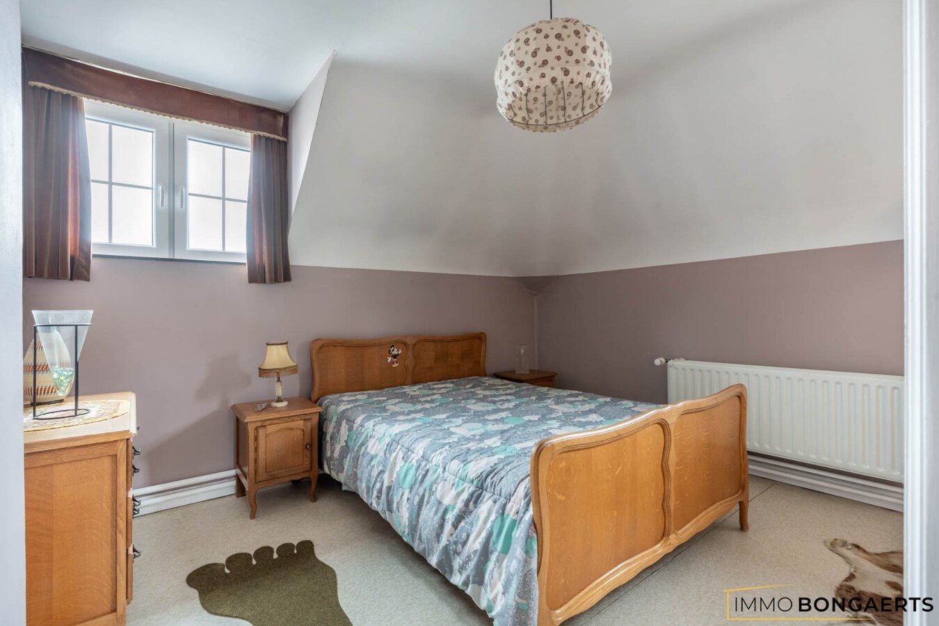 Ruime woning met tuin, garage en 3 slaapkamers in Oudsbergen . 