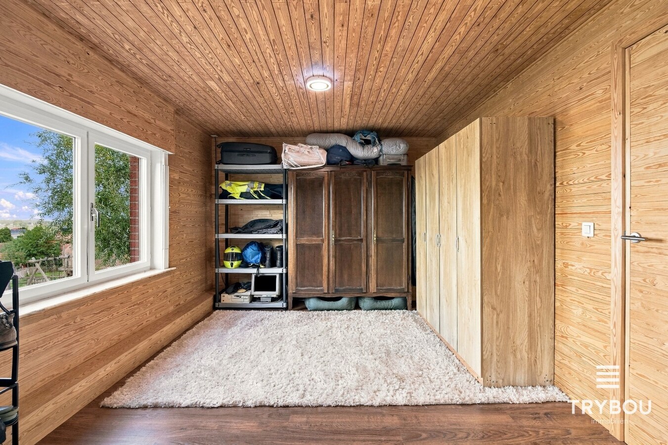 Rustig gelegen, energiezuinige woning met garage op perceel van 554m² 