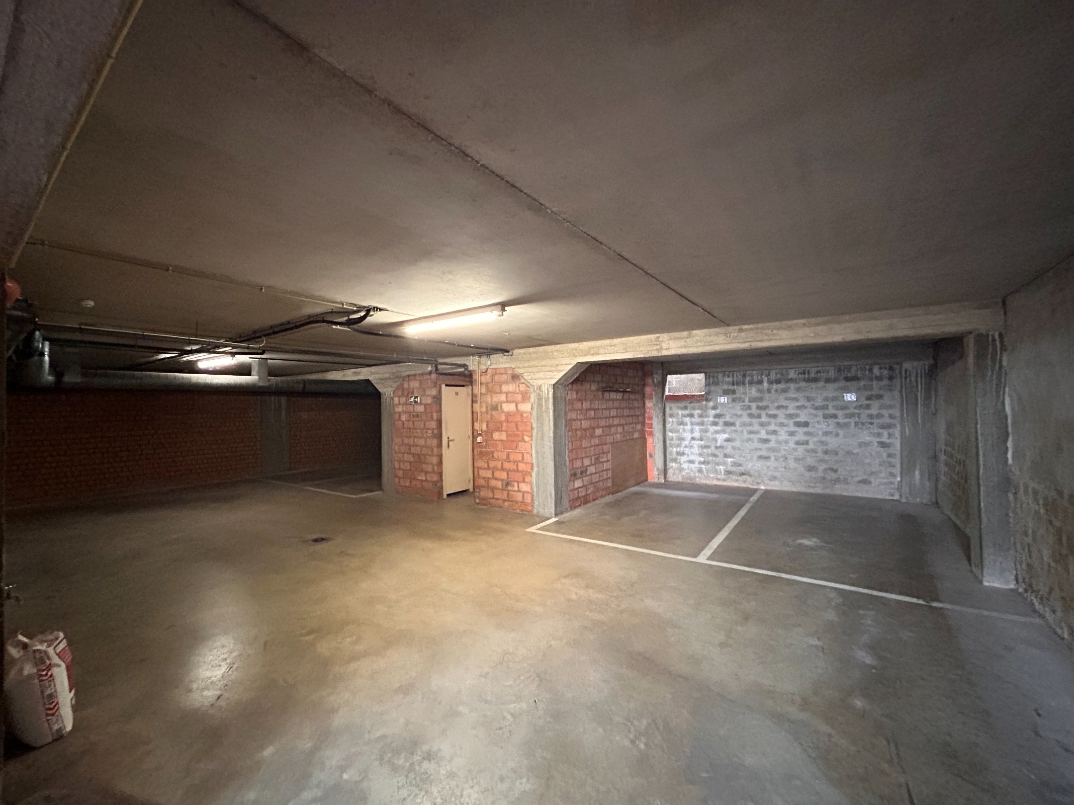 Emplacement de parking a louer À Knokke