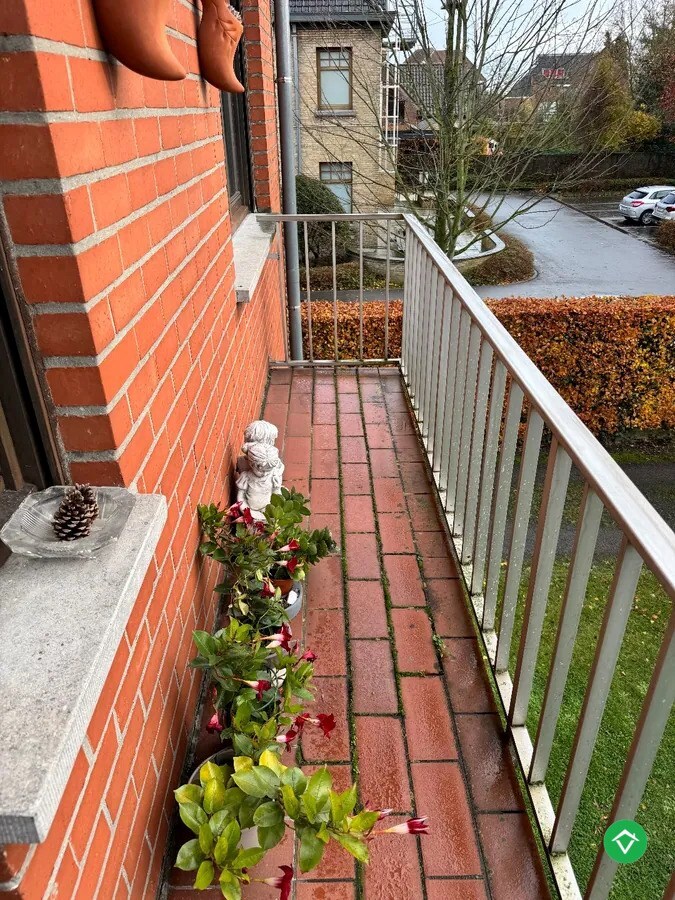 Appartement met 2 slaapkamers en garage in centrum Koekelare 