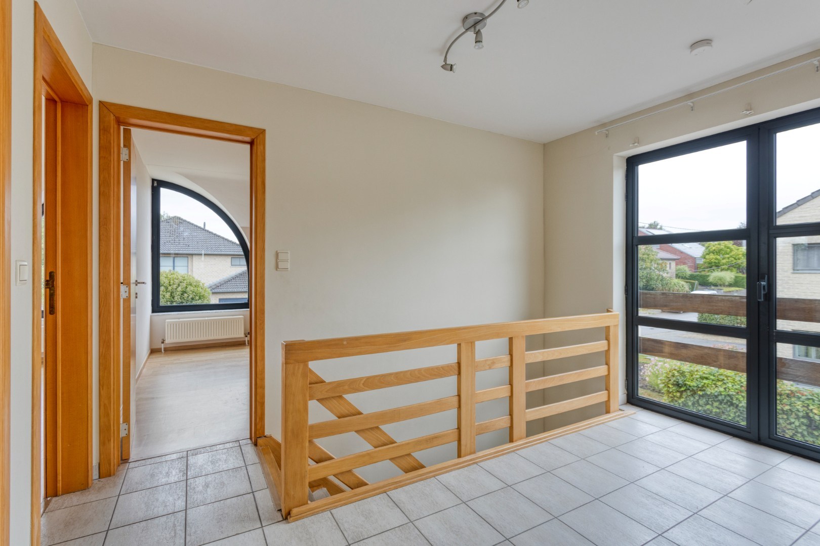 Open bebouwing met 3 slaapkamers, garage en tuin in Haasrode!  – EPC 241 kWh/m² – bewoonbare opp. 201m² 