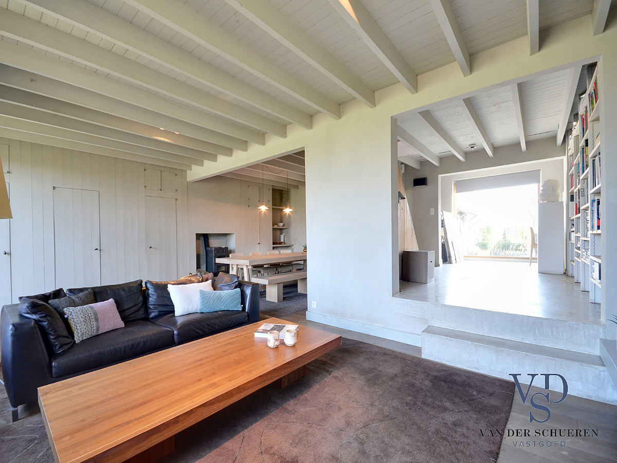 Parel nabij de Baaigemse Prinsenmolen. 