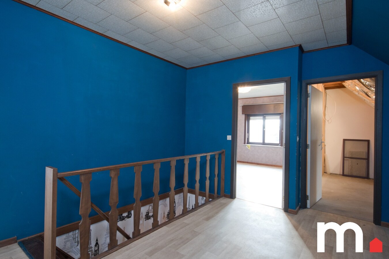 Alleenstaande Villa met 5 slaapkamers en 348m² bewoonbare oppervlakte te Lendelede! 