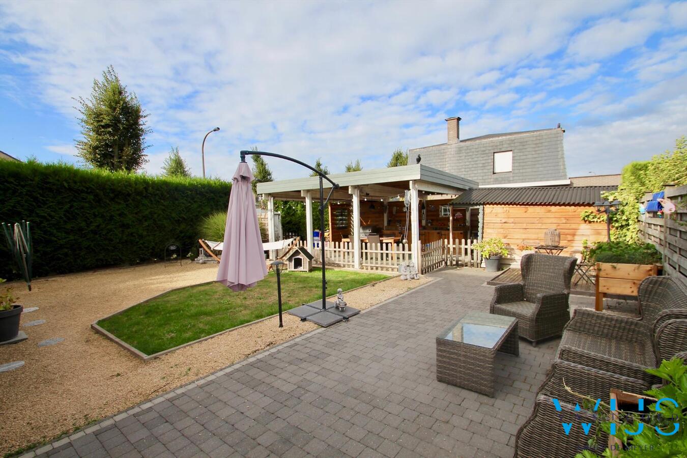 Gezellig &amp; ruim woonhuis in een zeer aangename wijk te Ertvelde ! 