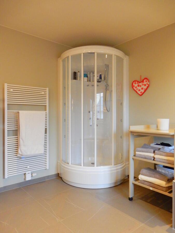 Prachtige recente villa te Aartrijke 