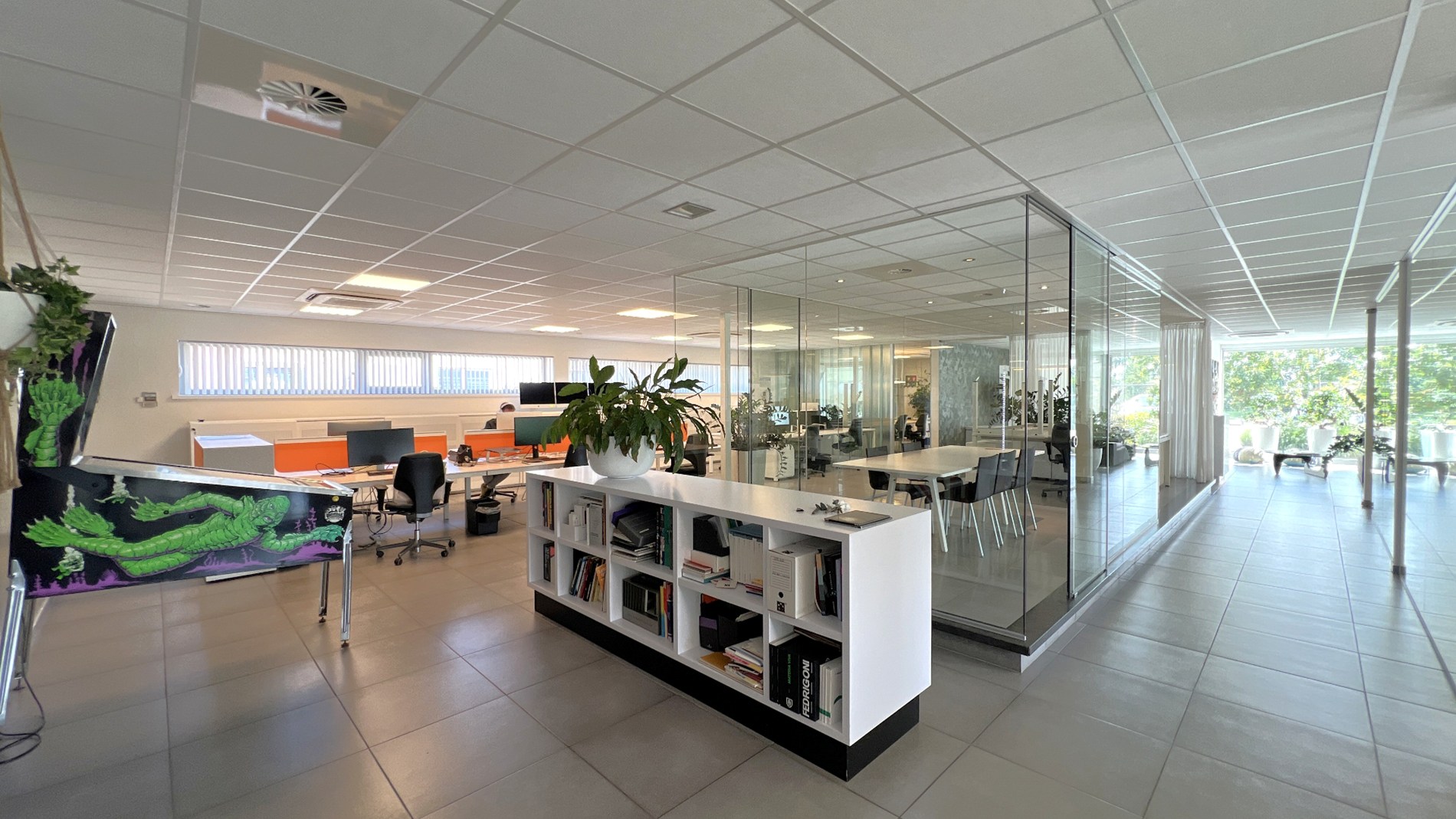 Bedrijfspand te koop in industriezone Zwaarveld te Hamme