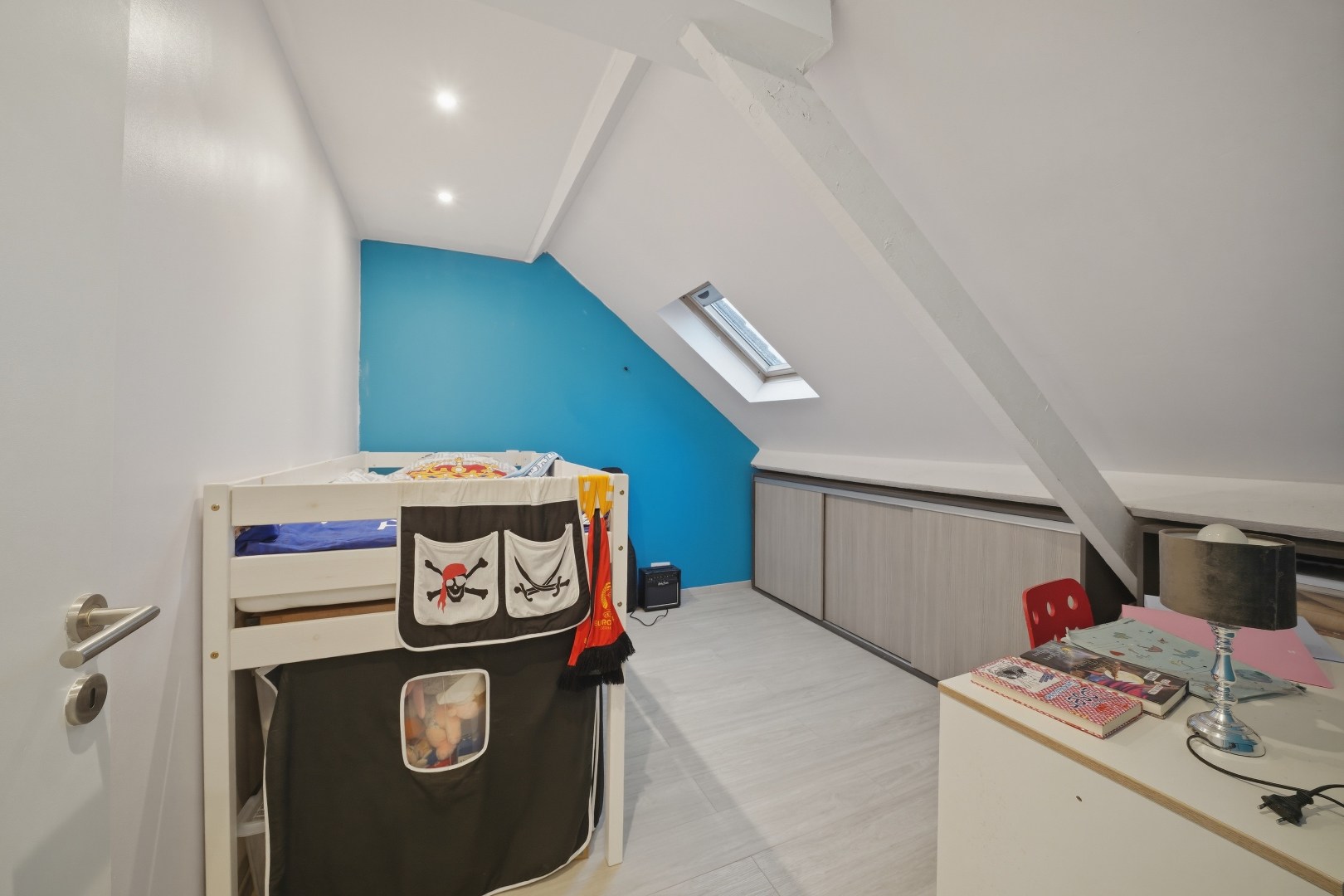 Instapklare woning met diepe tuin te Oostende 