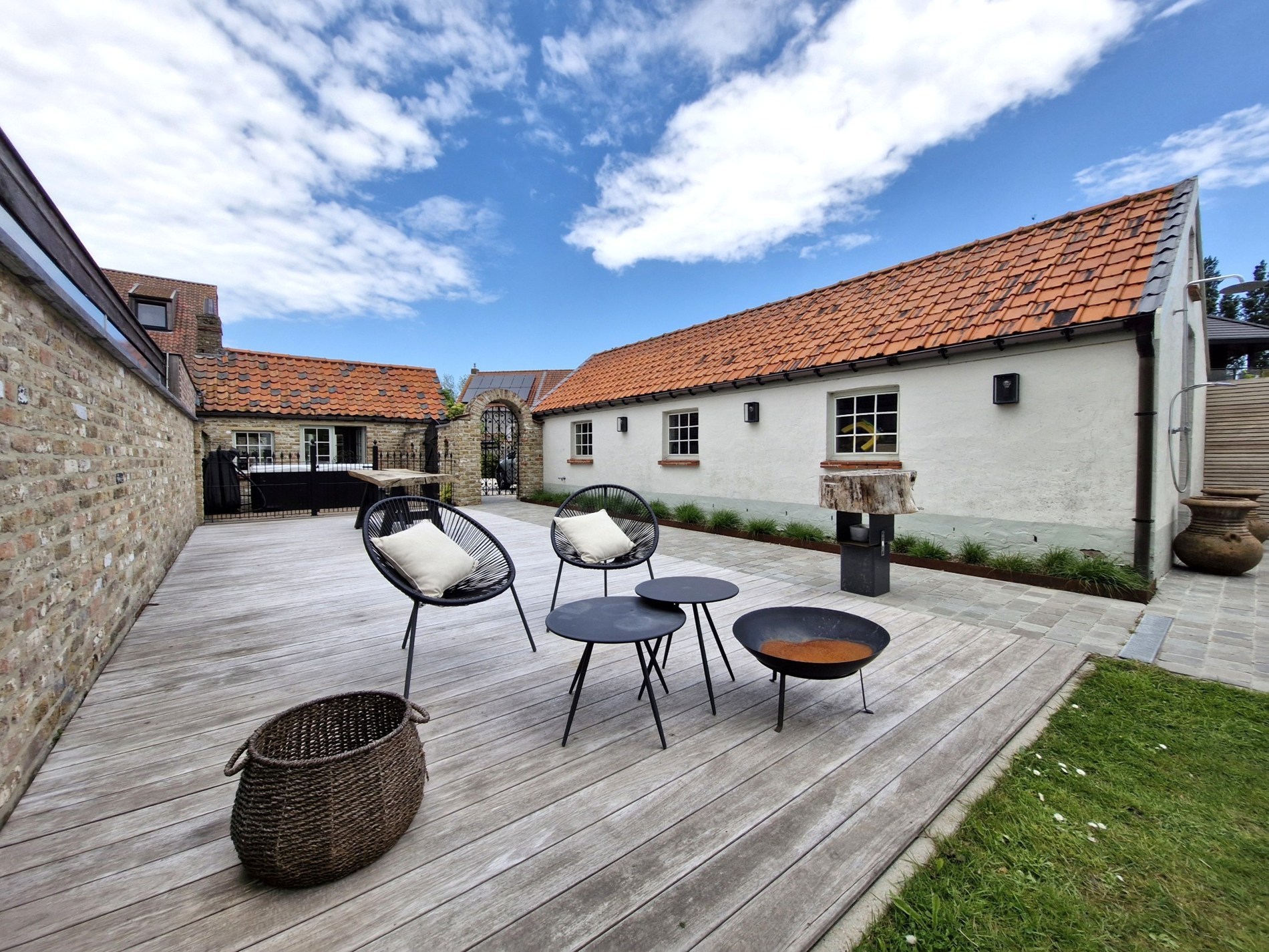Charmante maison mitoyenne à proximité de Knokke avec des vues dégagées. 