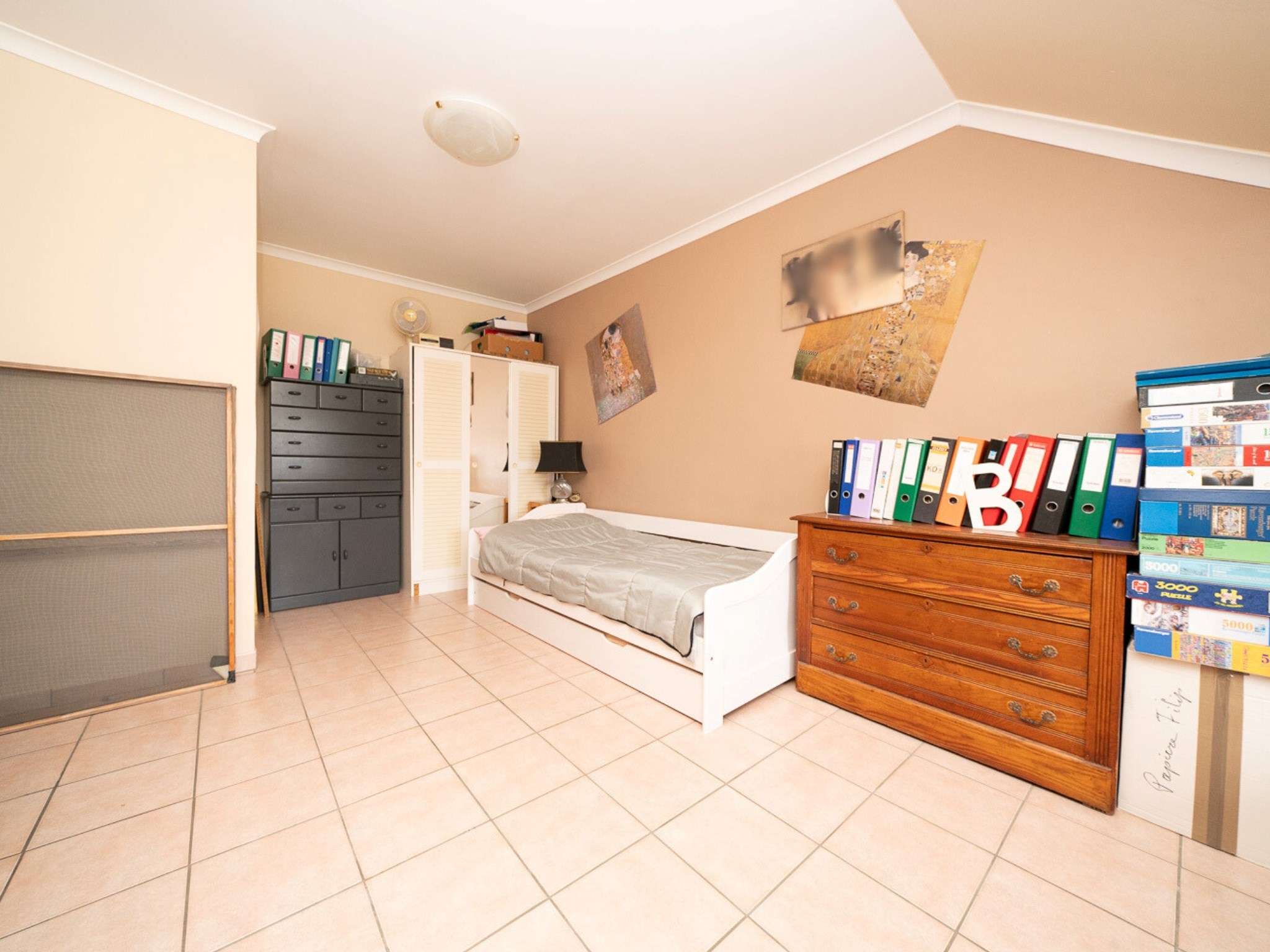 Ruime woning met 3 kamers en dressing, garage en tuin 