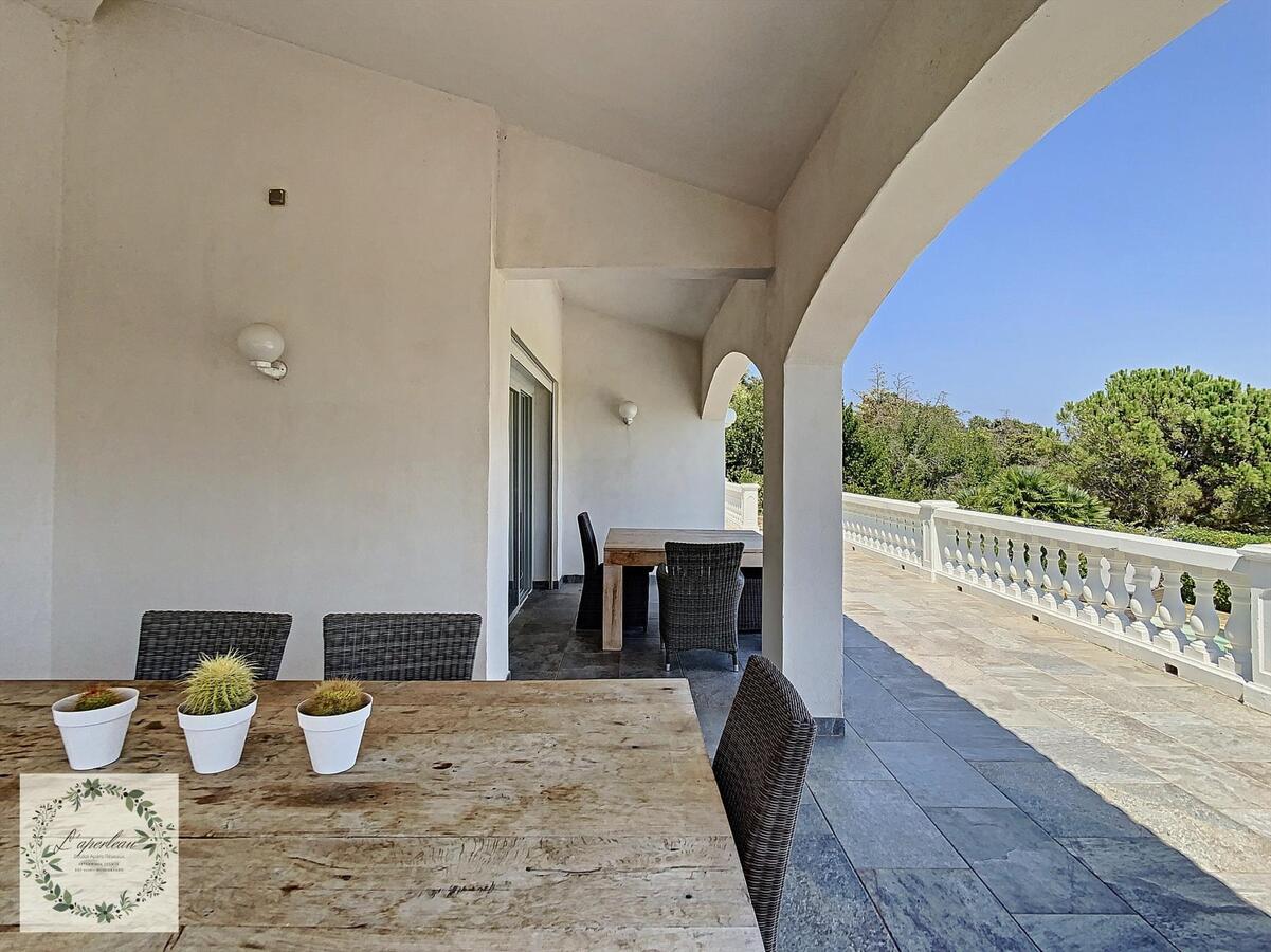 Luxe vakantie eigendom te huur (prijs afhankelijk van periode) 