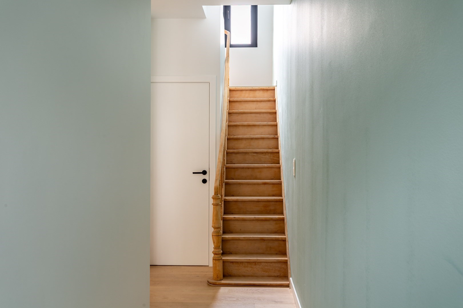 Uniek gerenoveerde en instapklare woning op toplocatie in Sint-Amandsberg 