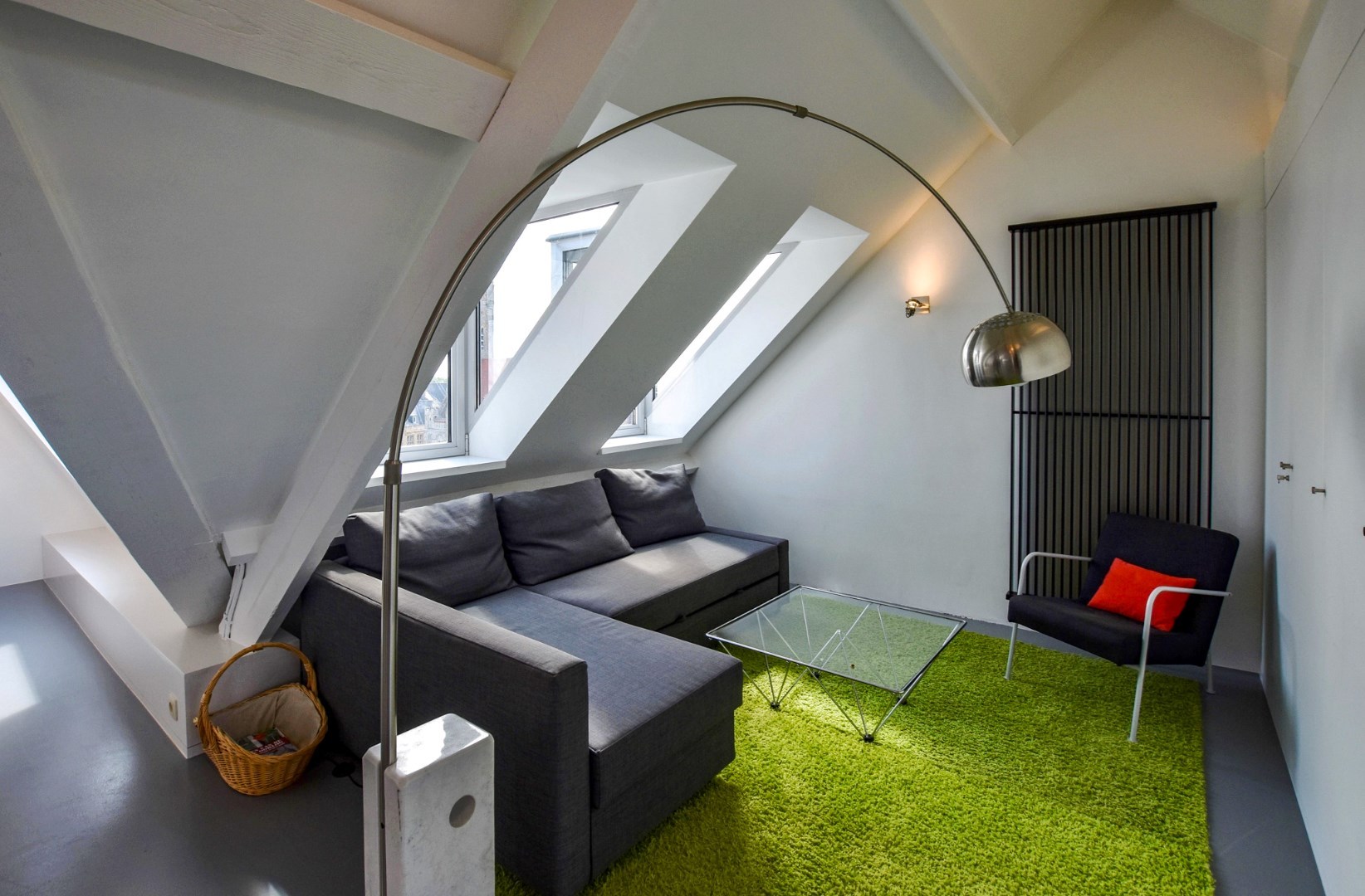 Prachtig dakappartement (loft-stijl) 68 m², gelegen op het Marktplein. 