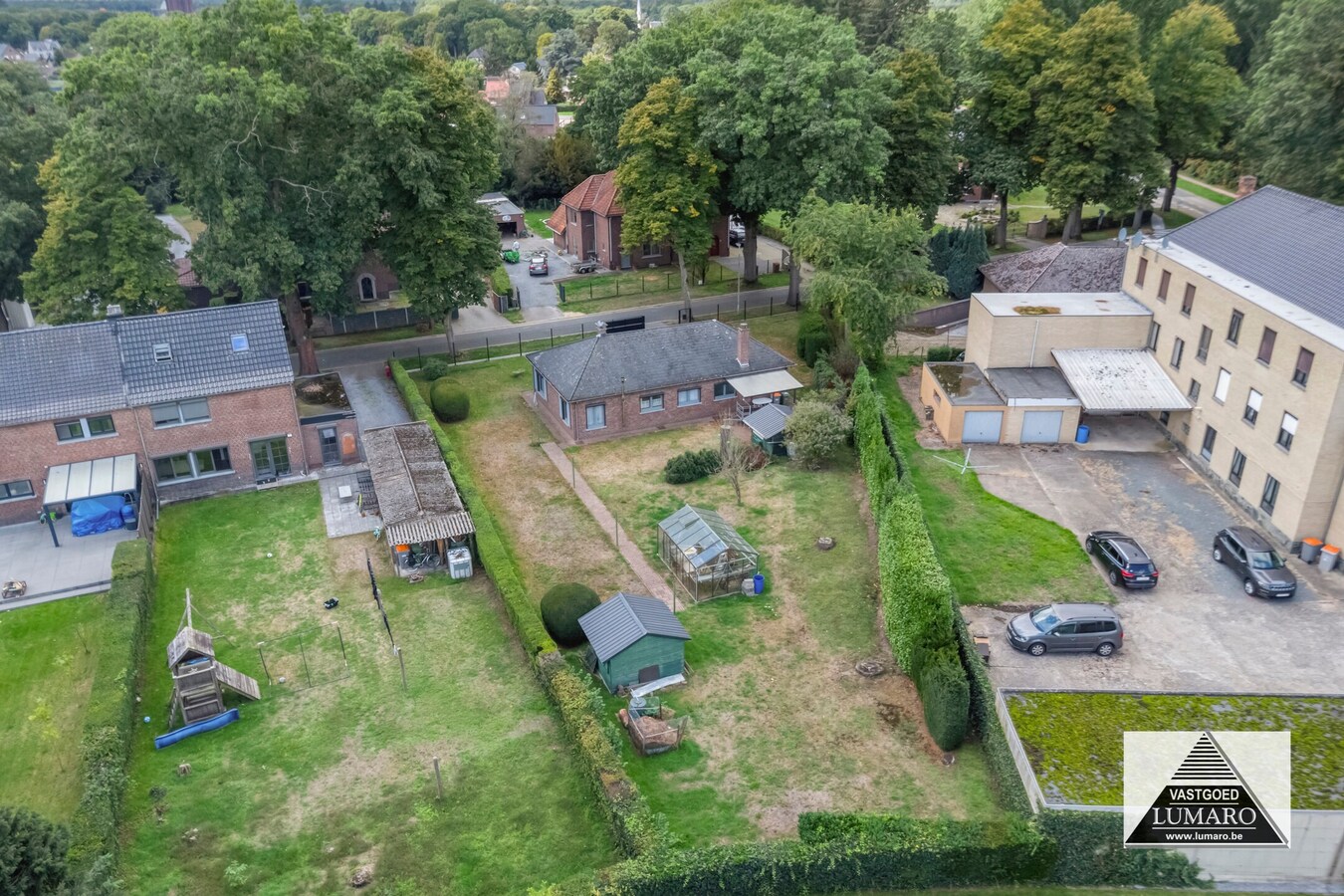 Eisden-Cité : goed onderhouden op te frissen vrijstaande woning op 1.286 m². 