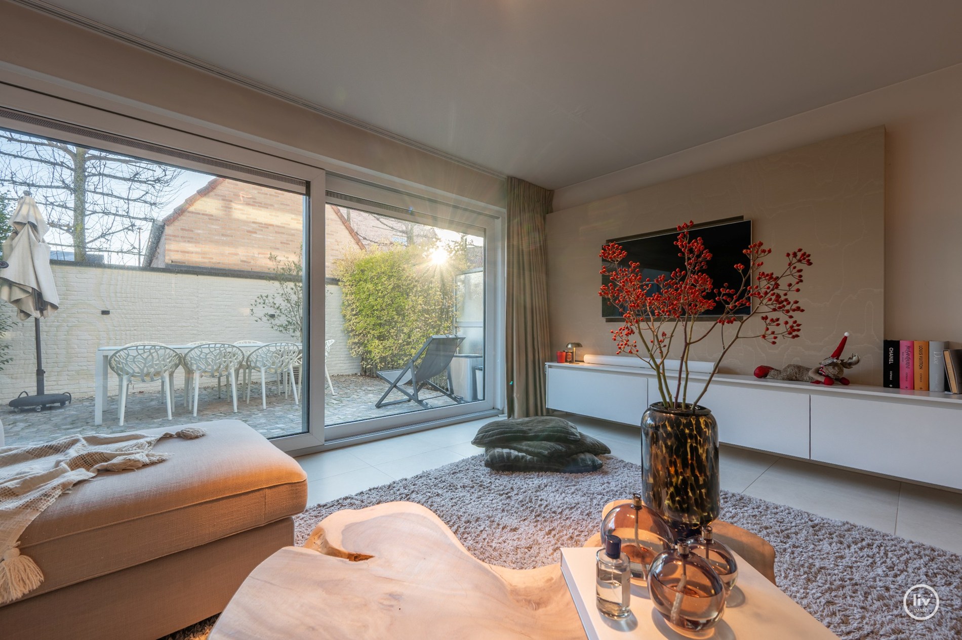 Instapklaar en tevens recent (2010)tuin-appartement op wandelafstand van de Zeedijk-Duinbergen en Duinenwater, Centraal gelegen tussen Knokk 