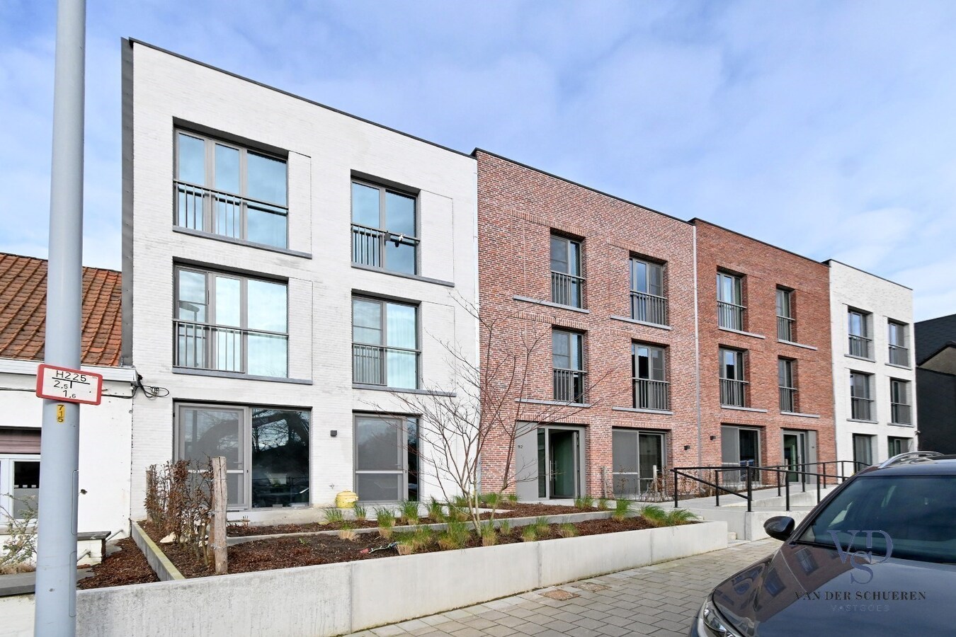 Gelijkvloers appartement met 2 terrassen. 