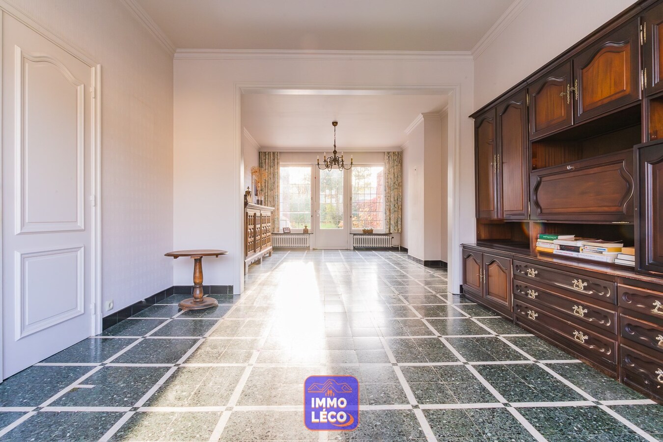 Maison Bourgeoise avec jardin et double garage, en face du Parc ! 