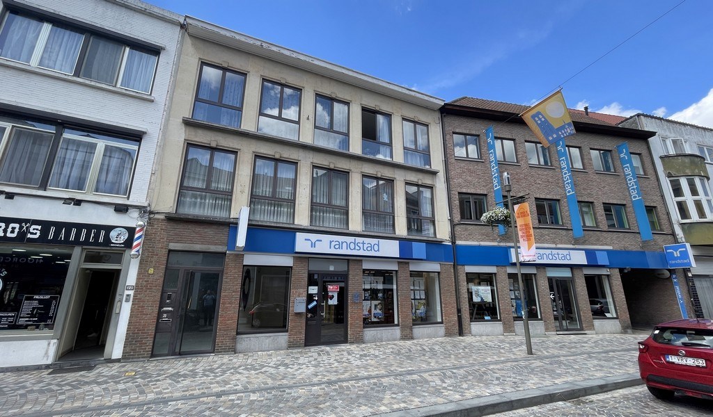 Commercieel gelijklvoers te huur vlakbij stadsring Mechelen