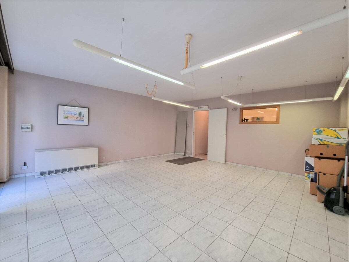 Uitzonderlijk groot (+- 170 m²!!) gelijkvloers appartement vlakbij het strand - Heist 