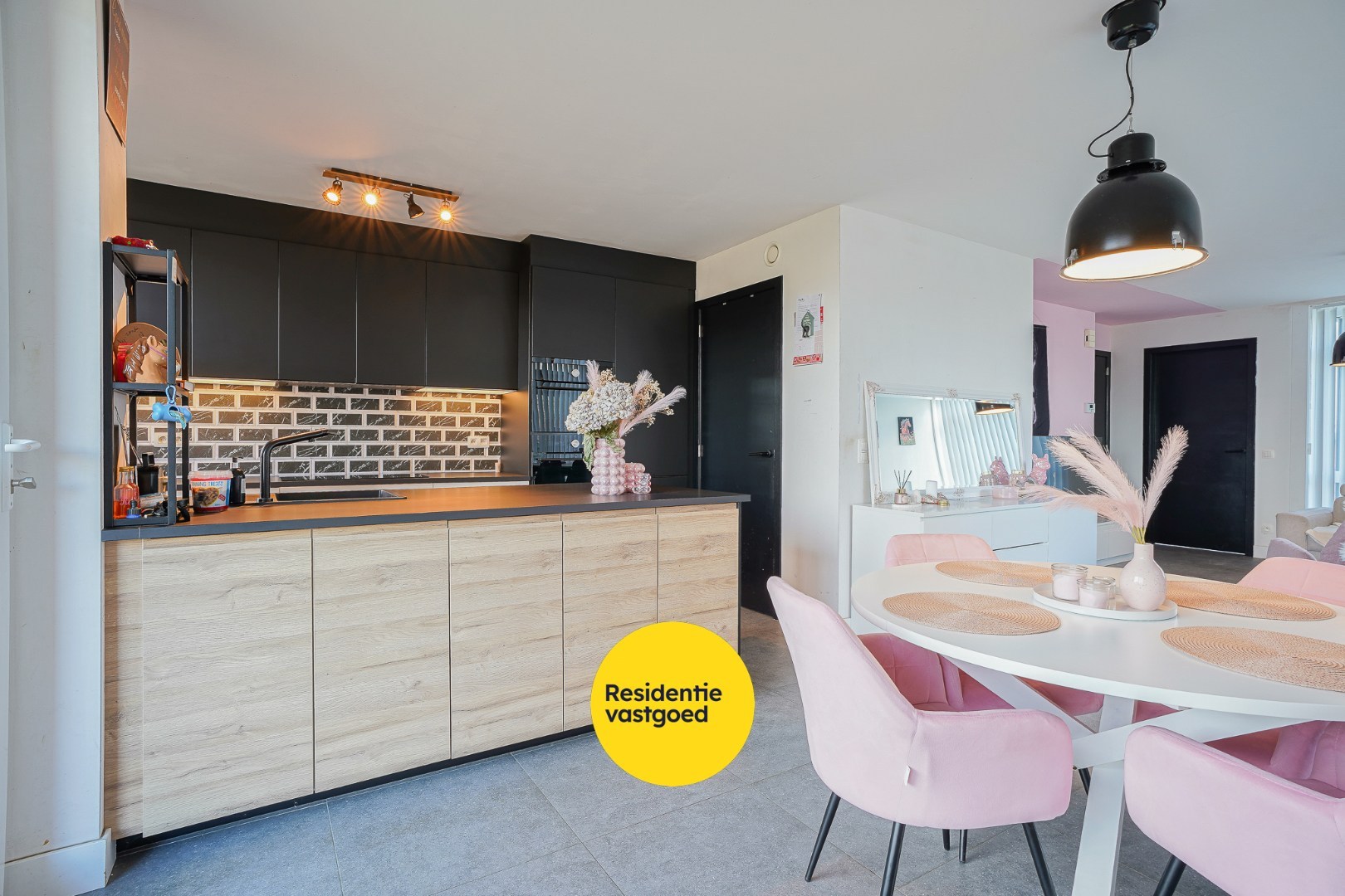 Recente woning op landelijke ligging in Aartrijke 