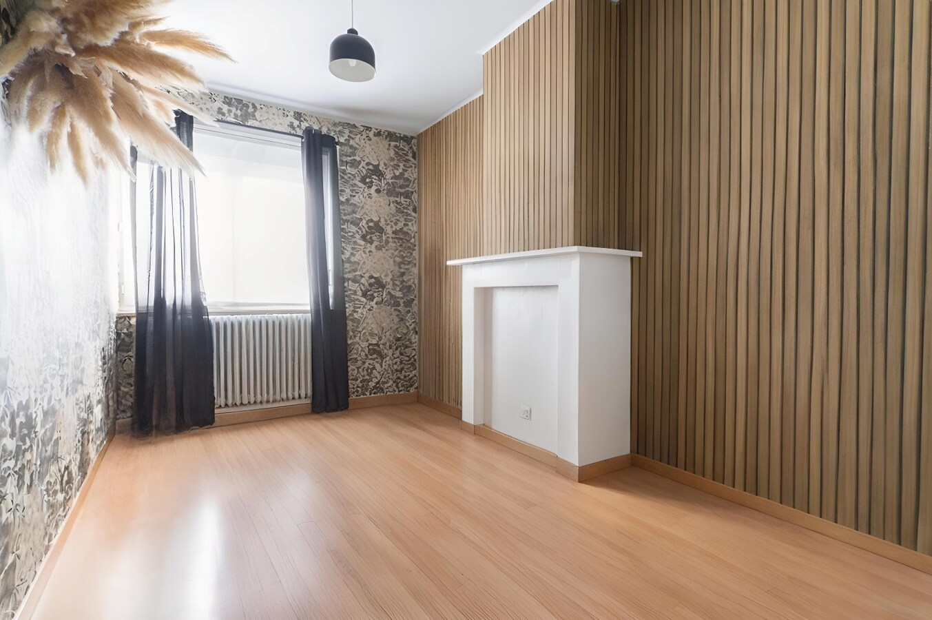 Grande maison 3 façades avec espace commercial – Opportunité rare ! 