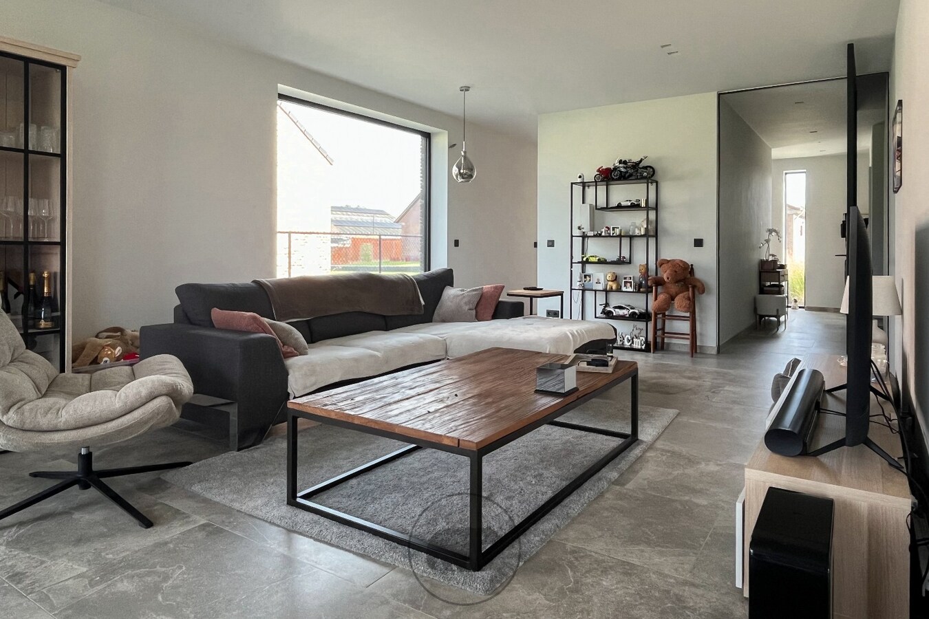 Nieuwbouwvilla met hoge afwerkingsgraad en weids uitzicht 