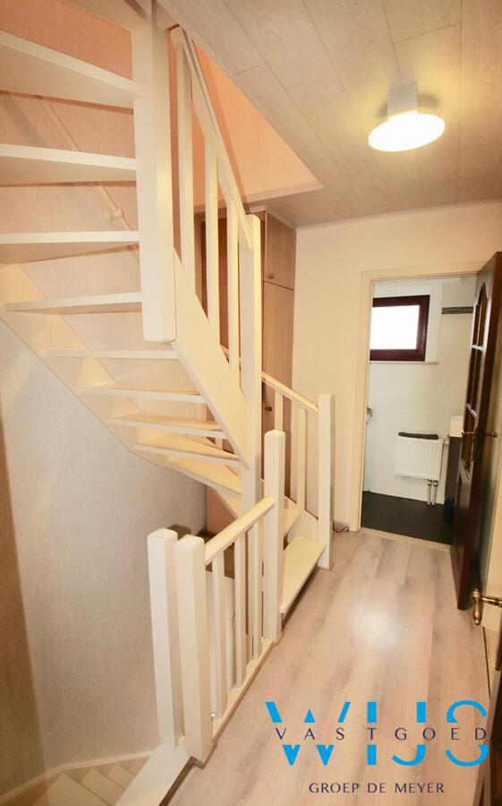 Enorm energiezuinige Bel-étage in hartje ERTVELDE! 