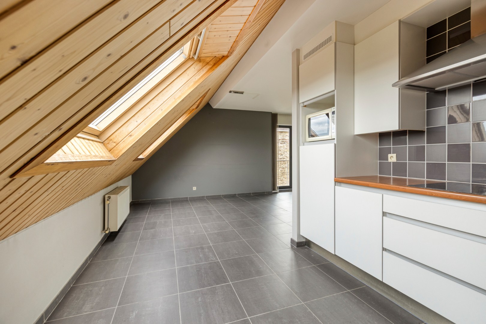 Instapklaar duplexappartement met 1 slpk. nabij centrum Leopoldsburg 