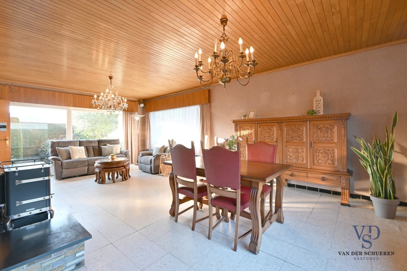 Degelijke bungalowwoning gelegen in een rustige verkaveling 