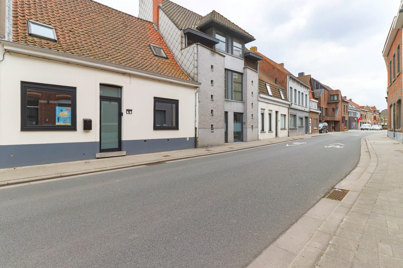 Charmante woning in het centrum van Heule te koop ! 