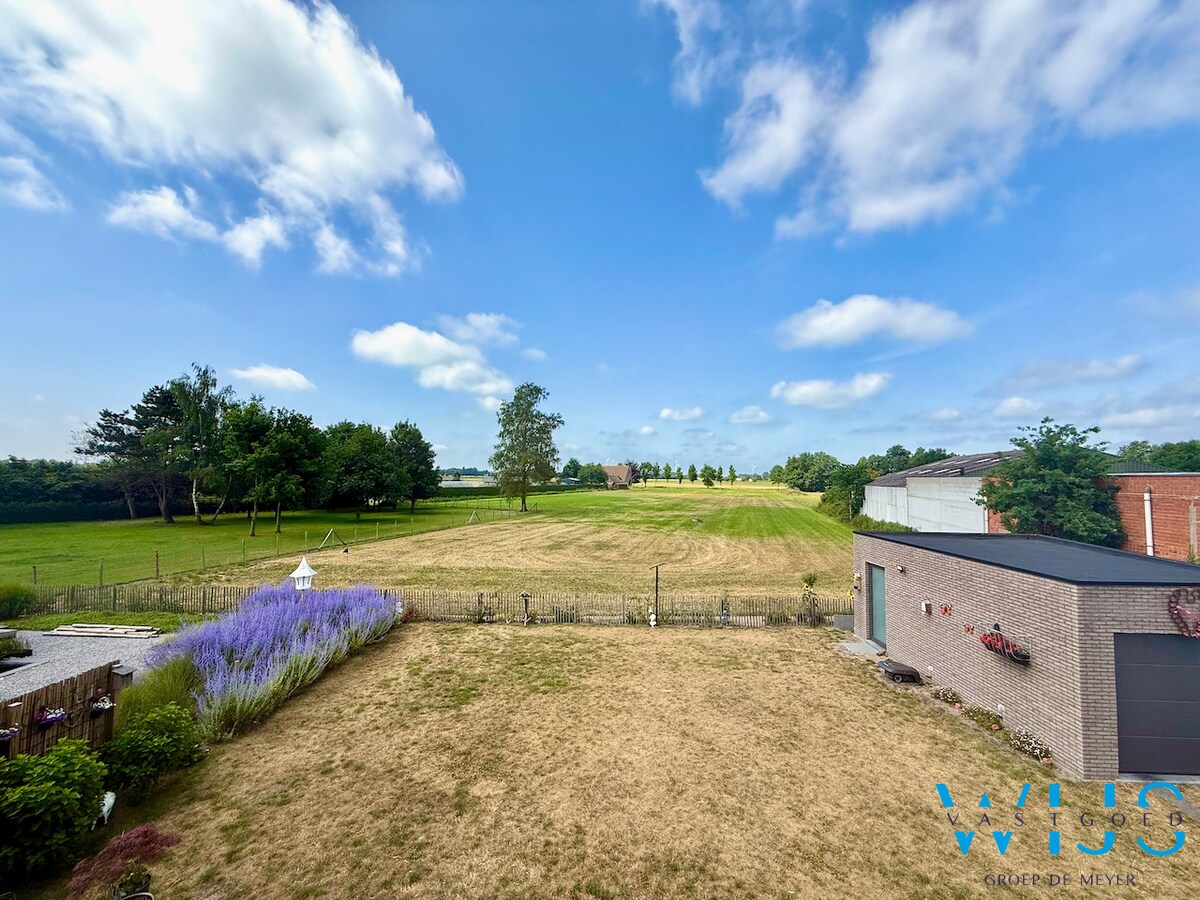 Zeer tof kantoor van 130m² te Assenede ! 