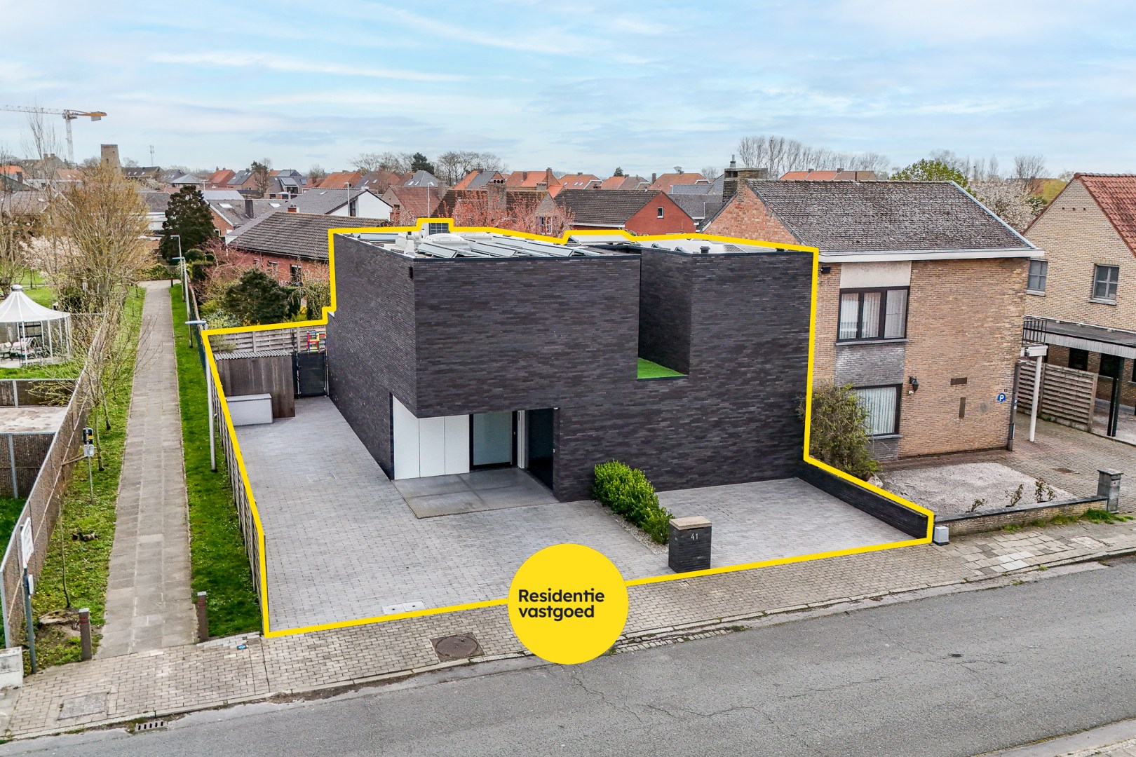 Ruime lichtrijke nieuwbouwvilla in centrum Oudenburg 