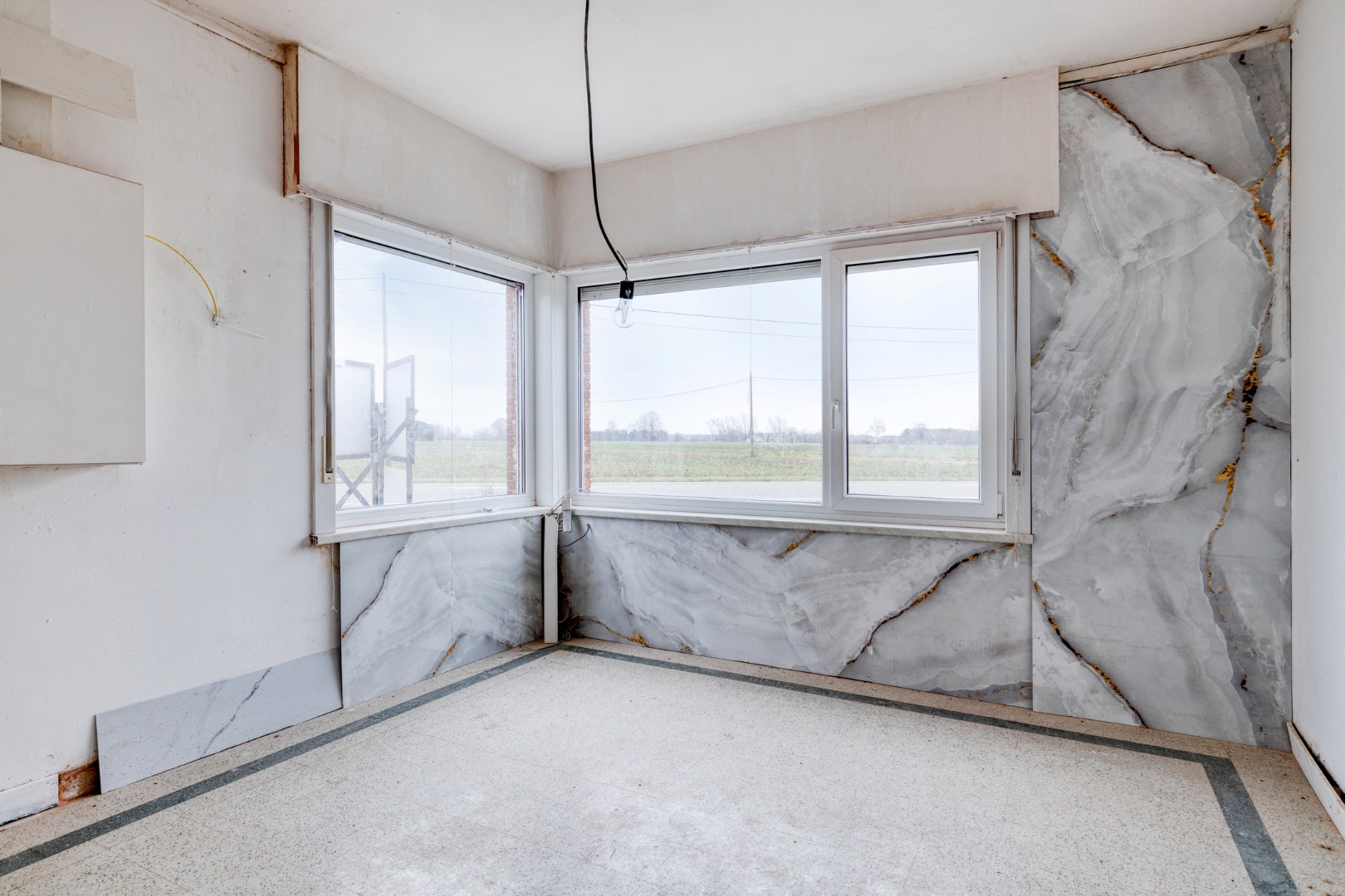 Te renoveren woning in een landelijk gebied in Geel op een perceel van 9.334m² 