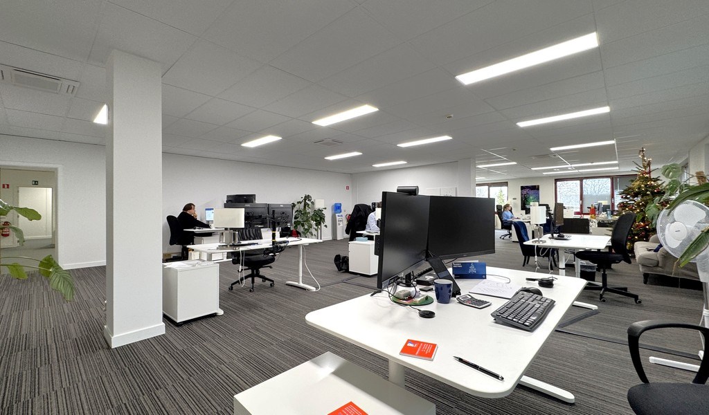 Instapklaar kantoor te huur in industriezone Mechelen-Noord 