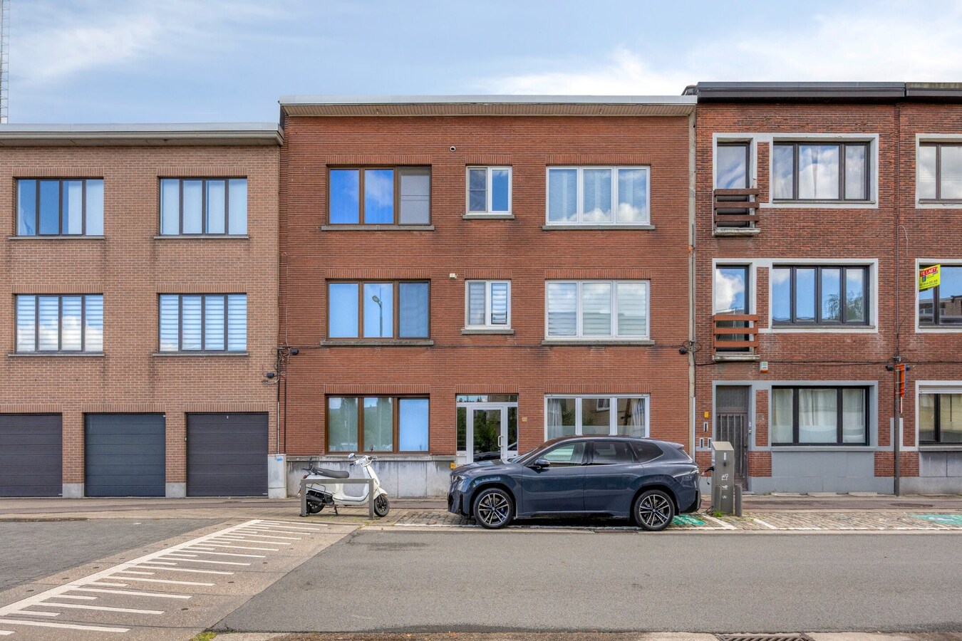 Stijlvol gelijkvloers appartement met privatieve tuin op een gegeerde ligging in Merksem 