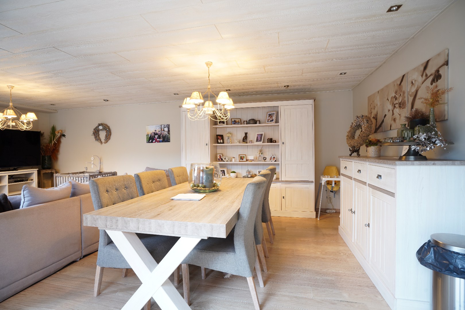 Handelswoning op topligging te Aartrijke 
