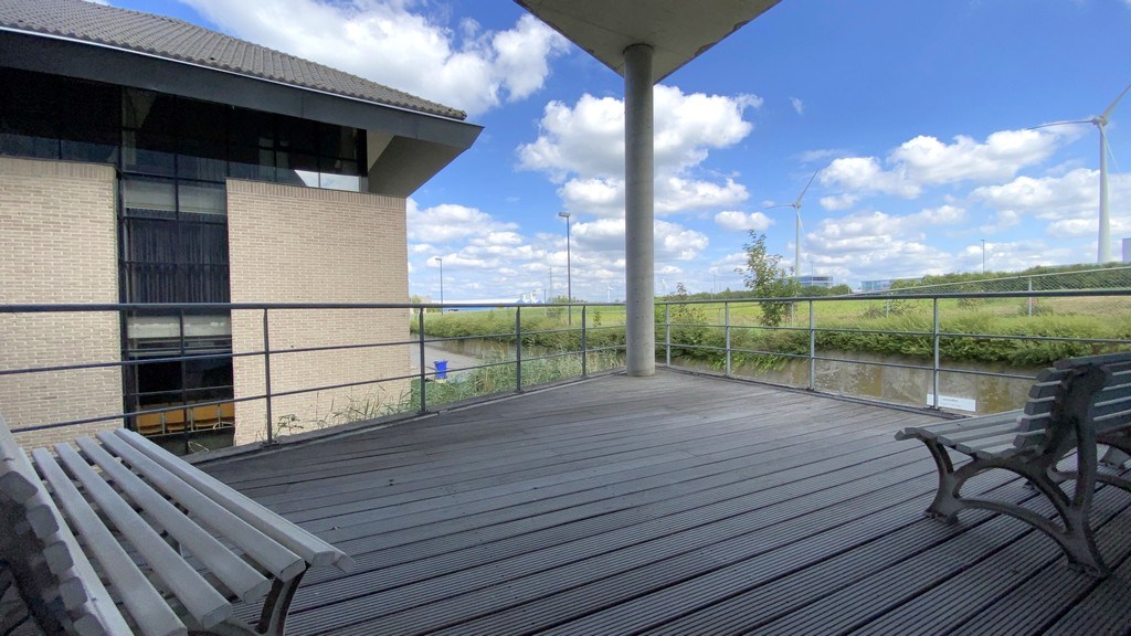 Flexibel in te delen kantoren te huur nabij R8 in Kortrijk