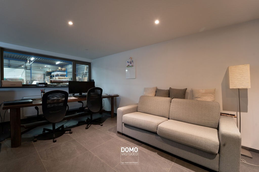 Industriehal op een perceeloppervervlakte van 28 are te Halen - bruikbare vloeroppervlakte 580m² 