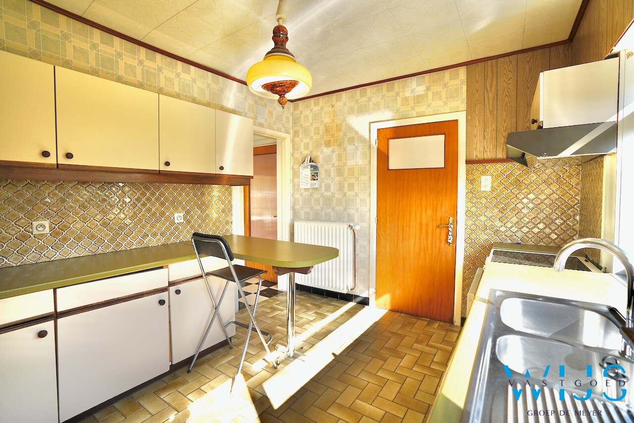 Open bebouwing op ruim perceel van 892m² te Ertvelde ! 