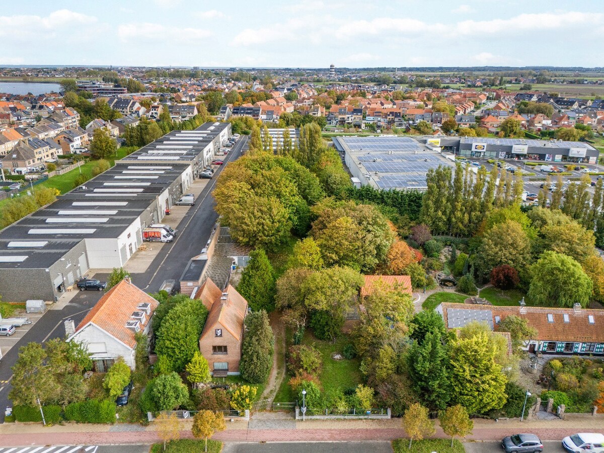 CENTRAAL GELEGEN KNUSSE VILLA 