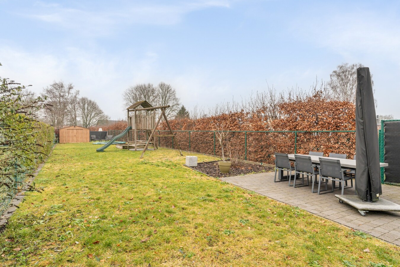 Recente, goed afgewerkte gezinswoning op een perceel van 5a15ca nabij het dorpscentrum van Opoeteren! 