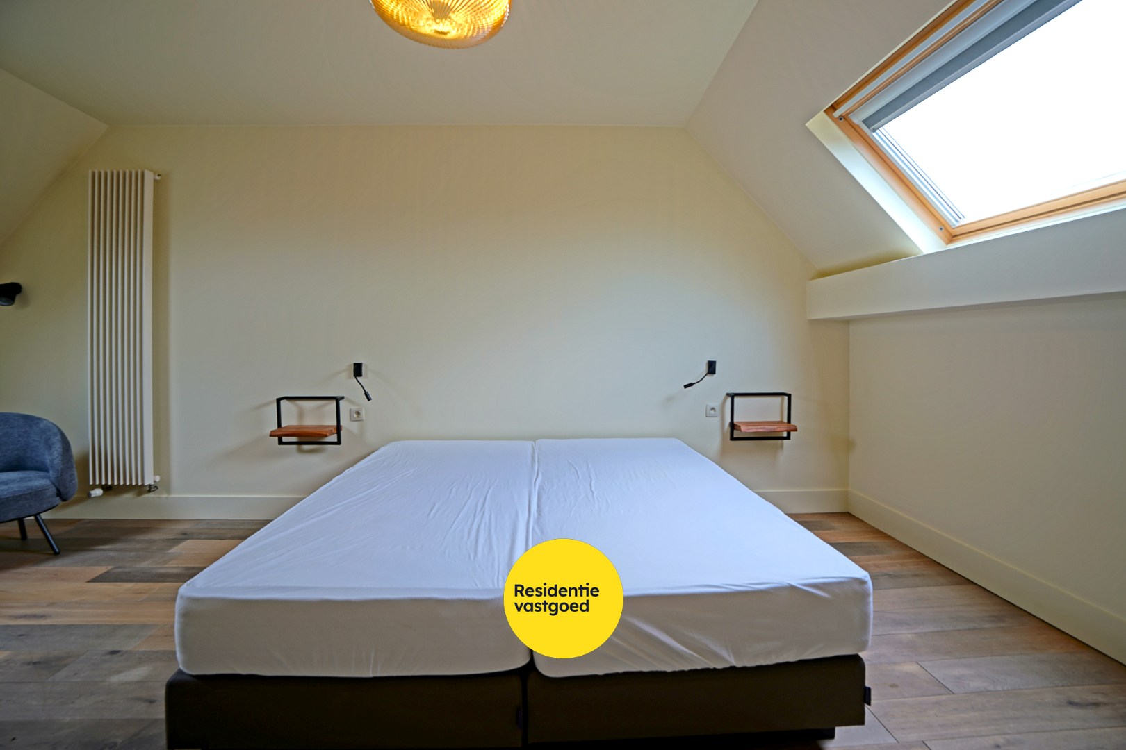 Gerenoveerde herenhuis (2025) in winkelstraat van Nieuwpoort-stad op 161 m². 