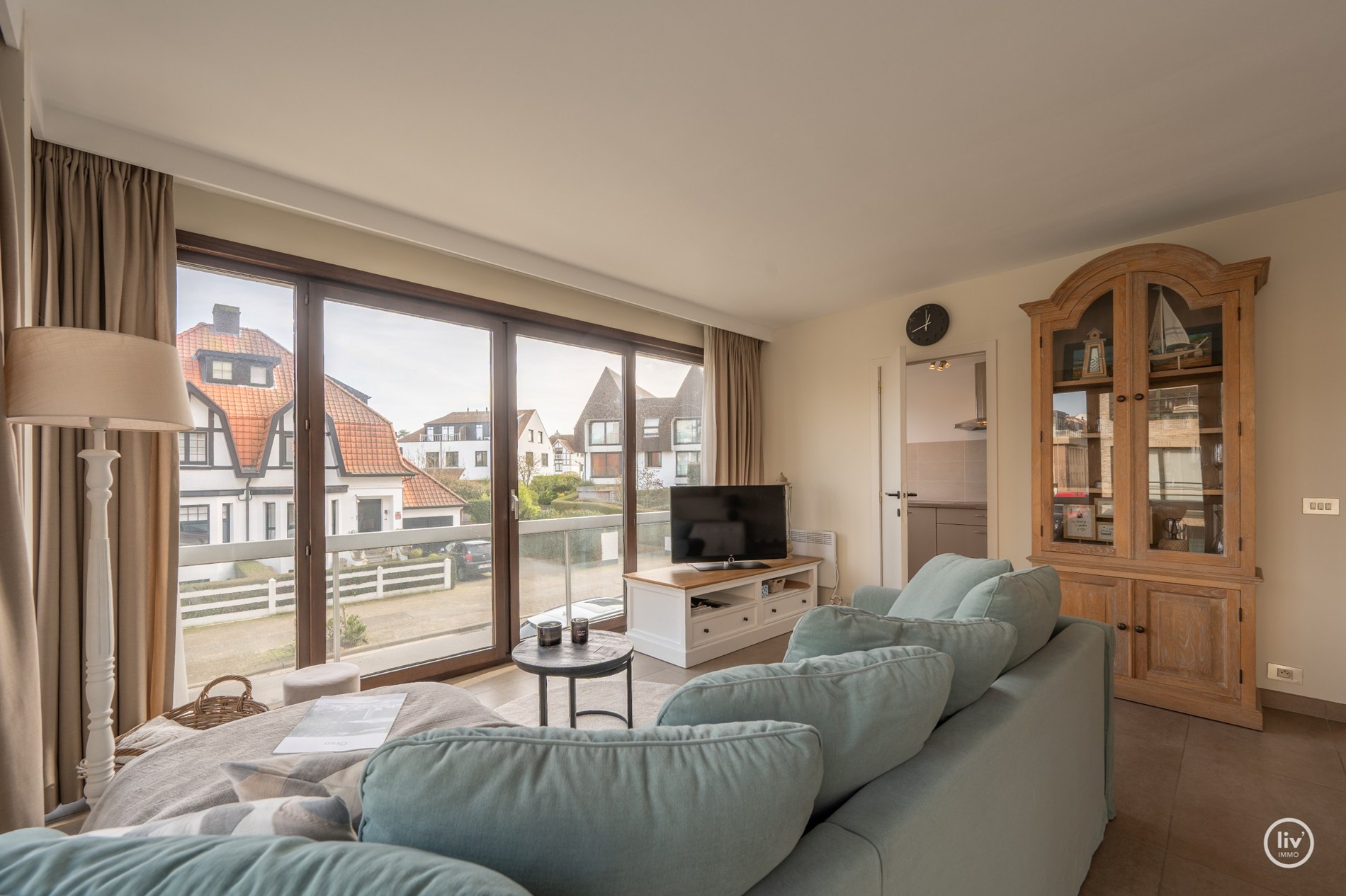 Lichtrijk 1-slaapkamerappartement op een aangename ligging vlakbij de Lippenslaan te Knokke. 