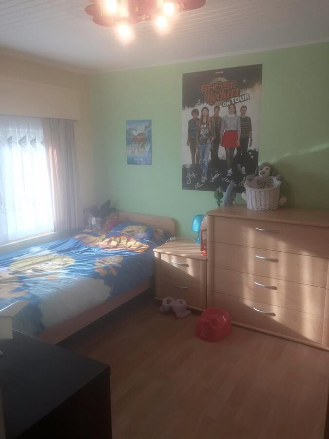 UNIEK GERENOVEERDE STADSWONING MET ZWEMBAD 