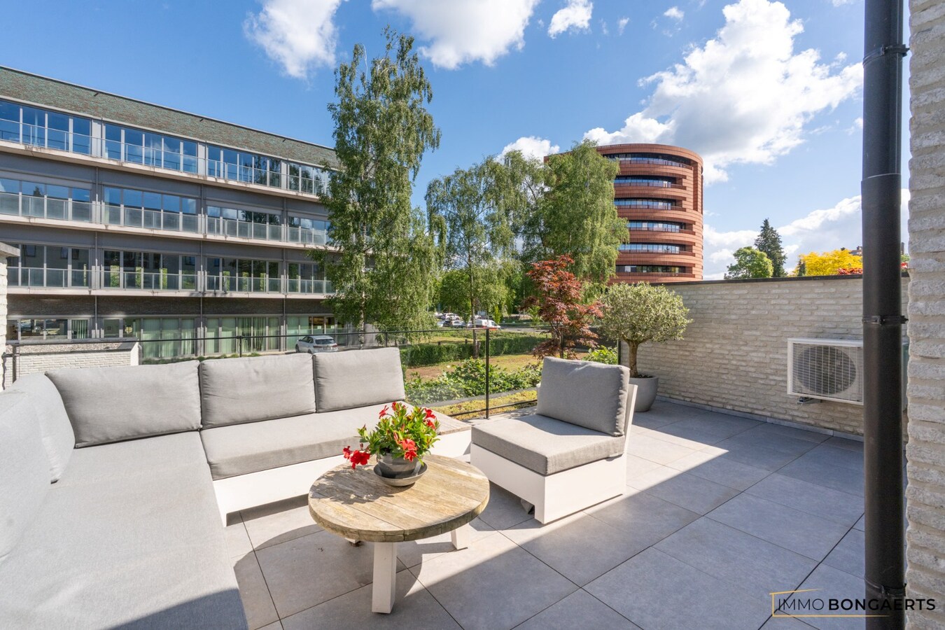 Recent gelijkvloersappartement nabij het centrum van Genk 