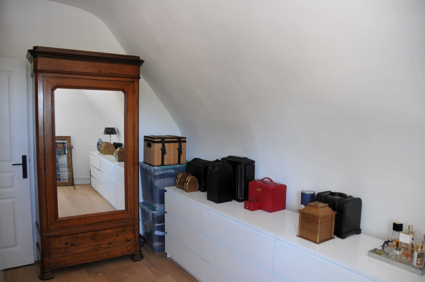 Prachtige, volledig gerenoveerde villa/paardenlandgoed op ca. 2,8 ha in Calvados, Normandië, Frankrijk 